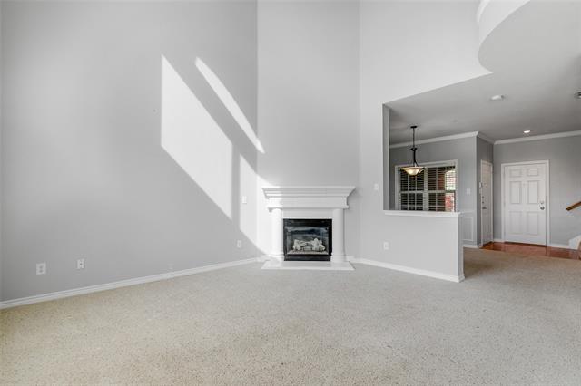 Building Photo - 600 Mozart Way