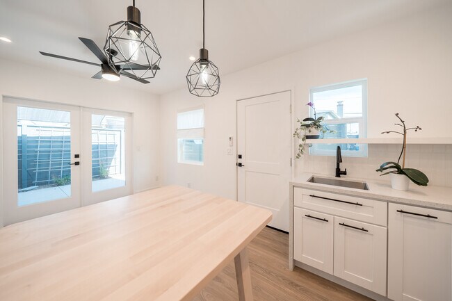 Foto del edificio - 2540 Commonwealth Ave