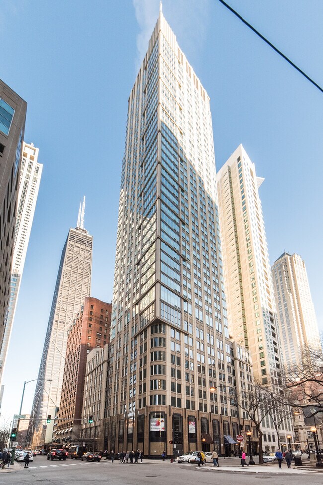 Building Photo - 57 E Delaware Pl