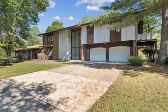 Building Photo - 41 S Cedar St