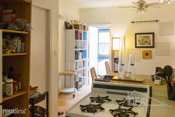 Foto principal - 174 13th St