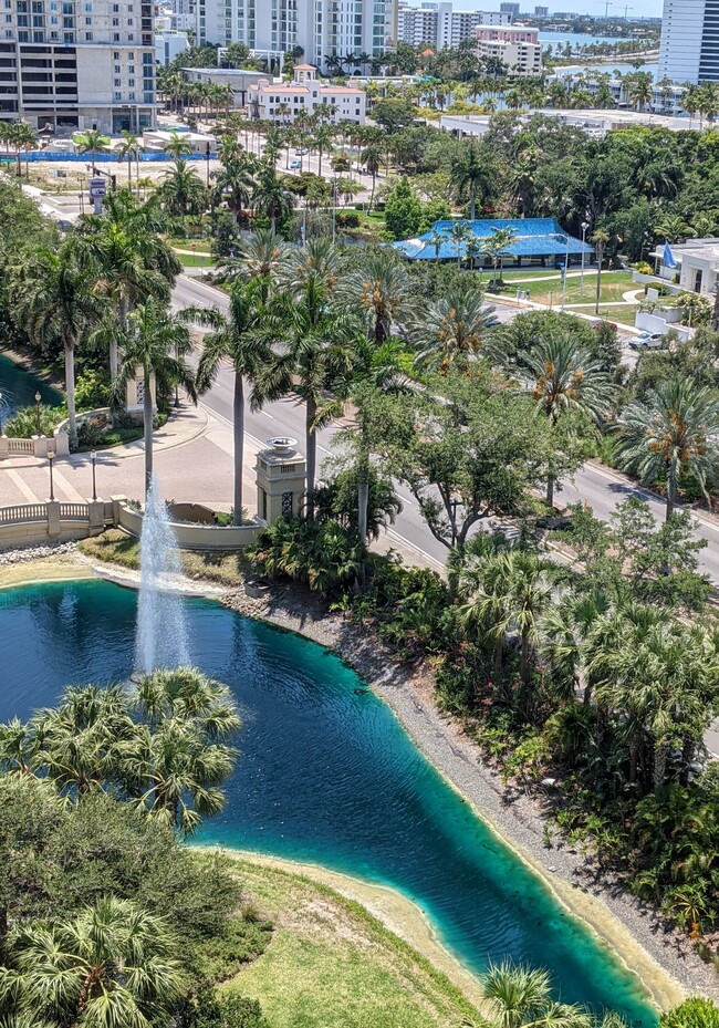 Entranceway pond and fountain - 800 N TAMIAMI Trl