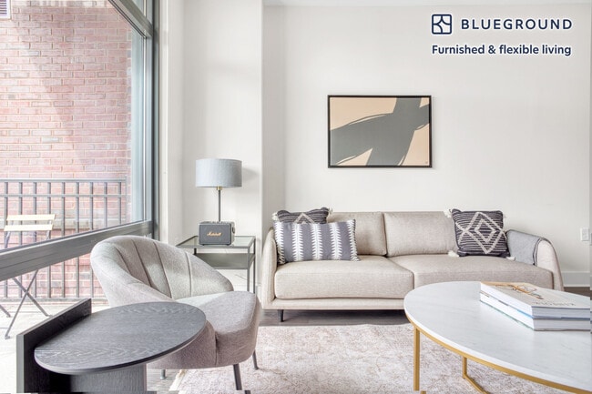 Building Photo - 4901 Montgomery Ln