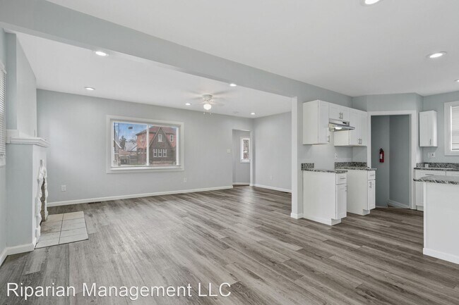 Building Photo - 4 br, 3 bath House - 5935 Buckingham Avenue