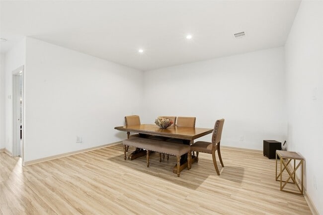 Building Photo - 3411 Ter Lndg Ct