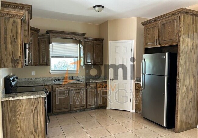 Foto del edificio - 2708 W Primrose Ave