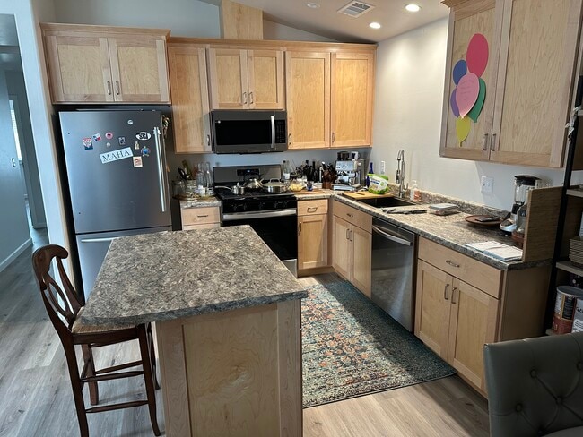 Foto del edificio - 2632 Avelar Ct