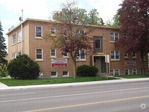 Building Photo - 515 London Rd