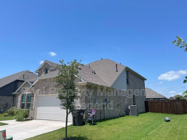 Building Photo - 442 Diamond Creek Dr