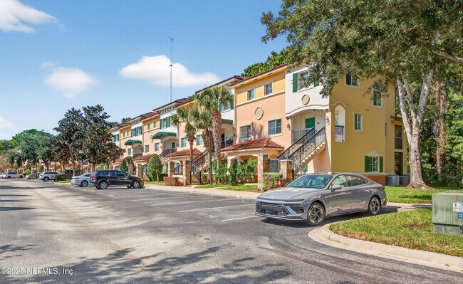 Foto del edificio - 9745 Touchton Rd