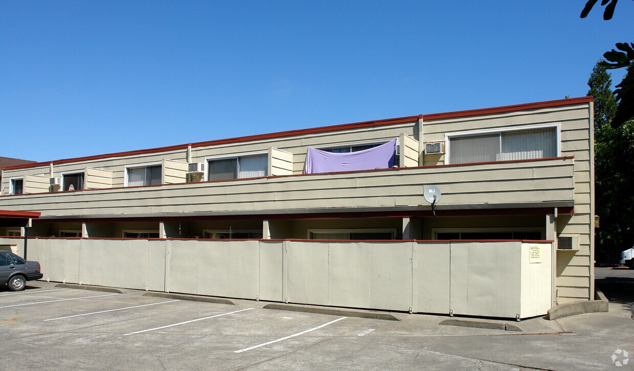 Building Photo - 436 Klute St