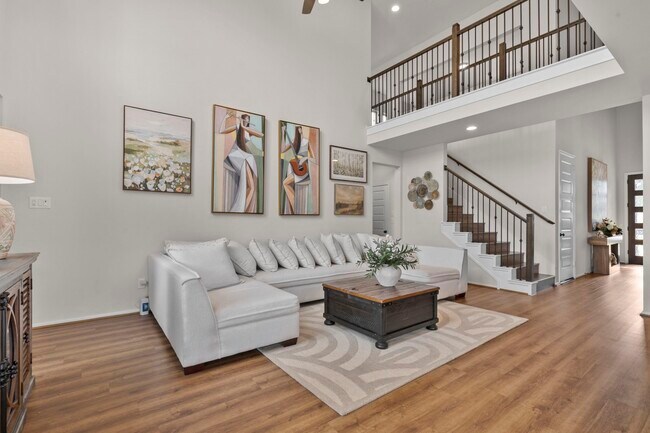 Building Photo - 203 Ancient Murrelet Ct