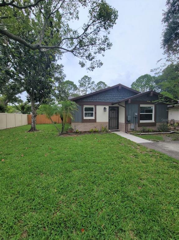 Foto del edificio - 13002 Leverington St