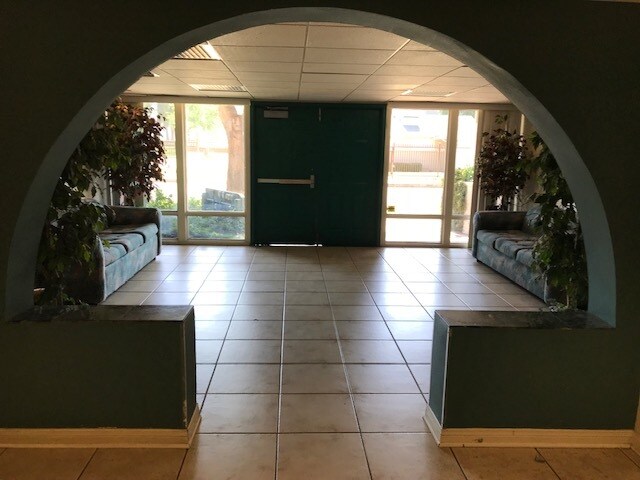 Foto del edificio - 7211 Cozycroft Ave