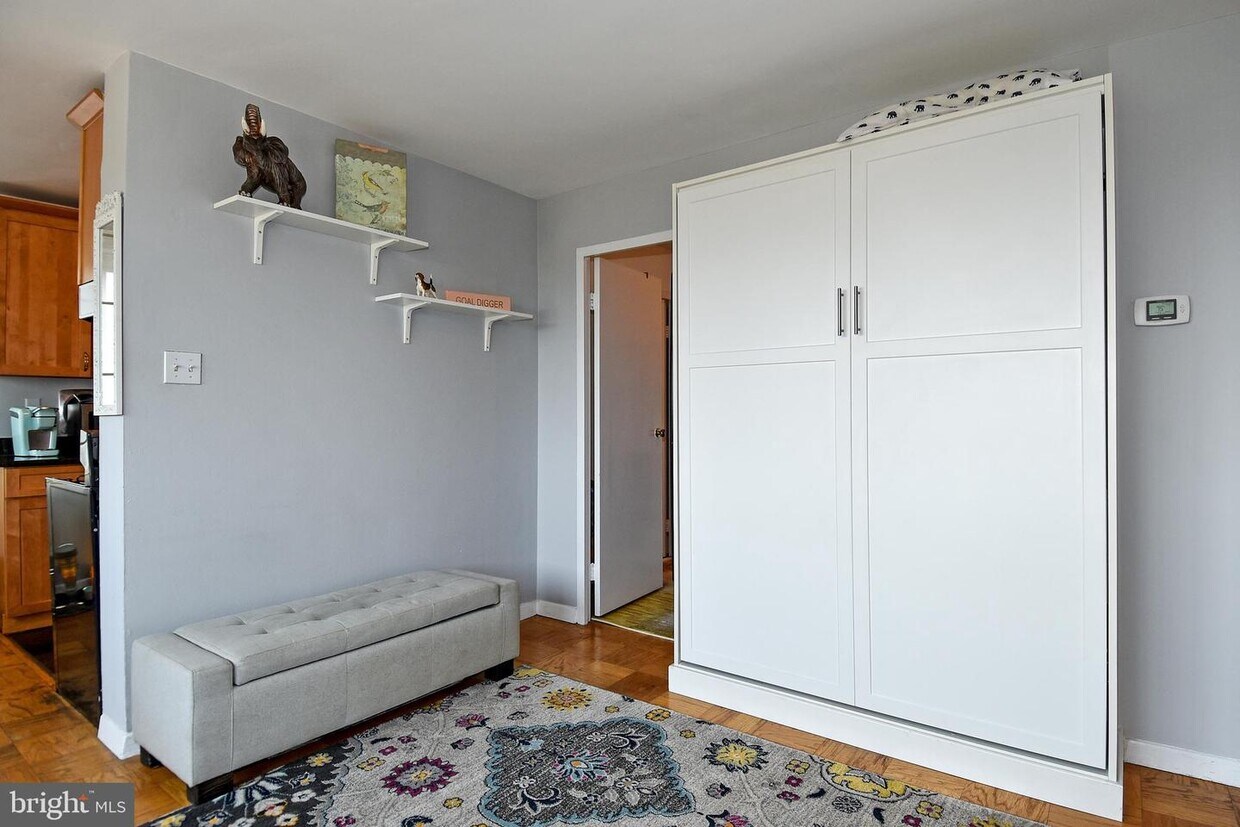 Foto principal - 1601 18th St NW