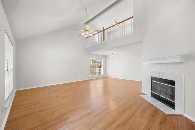 Foto del edificio - 17121 Valley Glen Rd