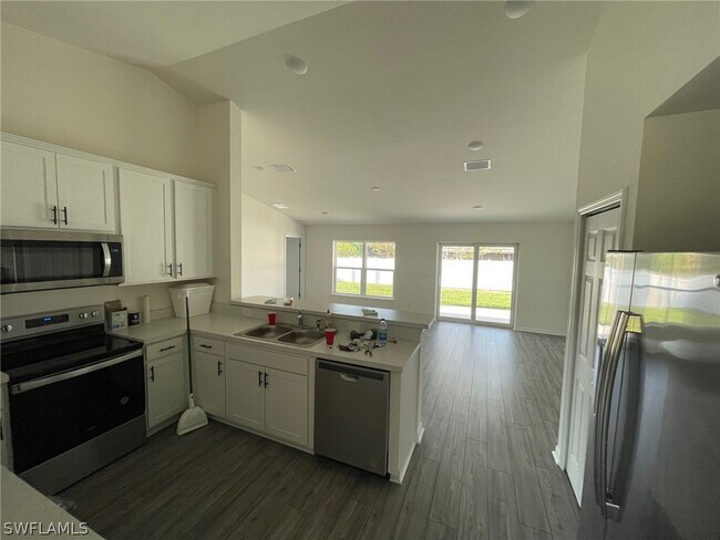 Foto del edificio - 2200 NW 9th Terrace
