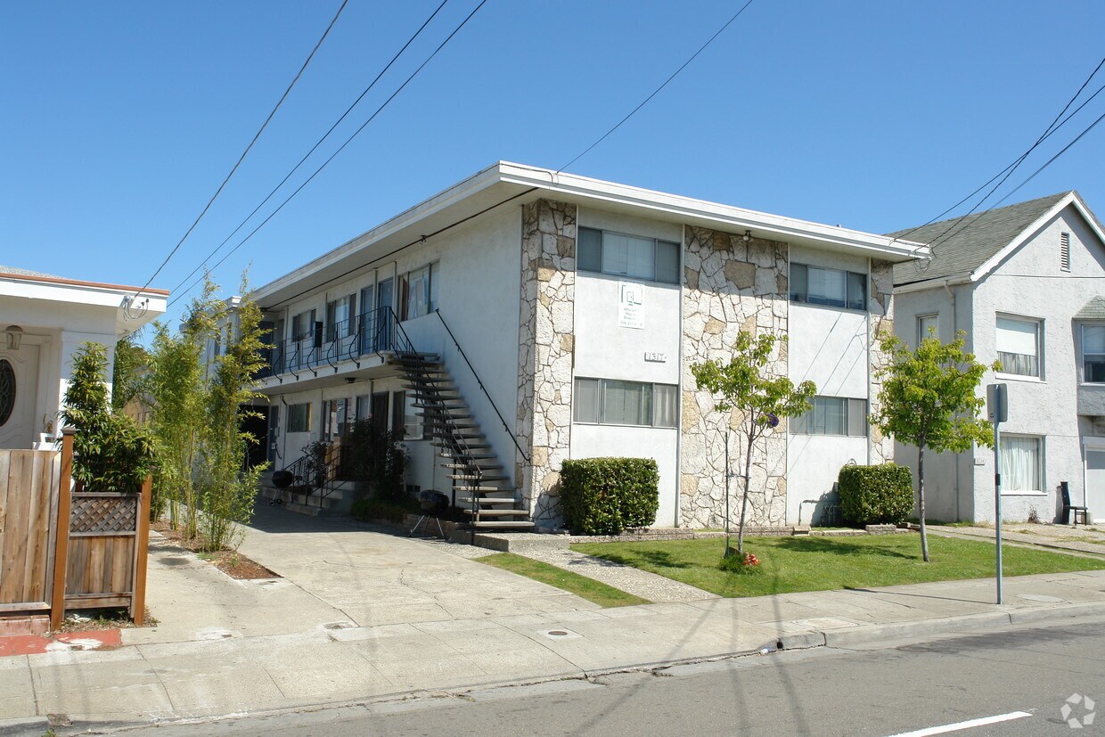 Primary Photo - Ashby Apartments