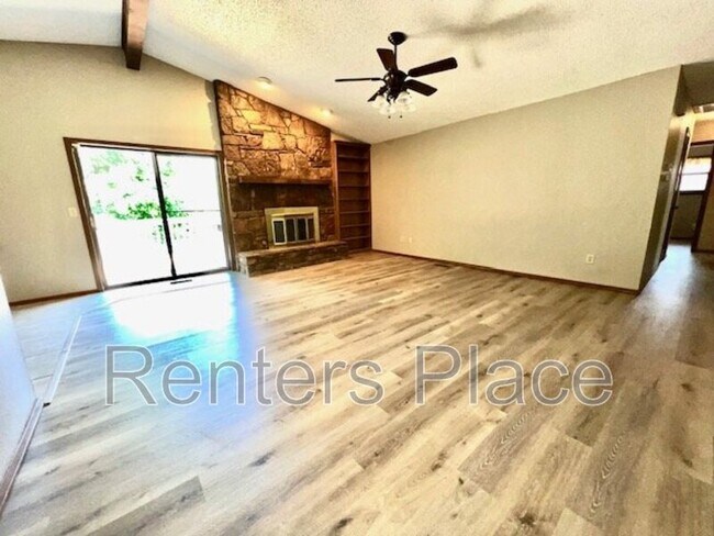 Foto del edificio - 6913 E 97th St