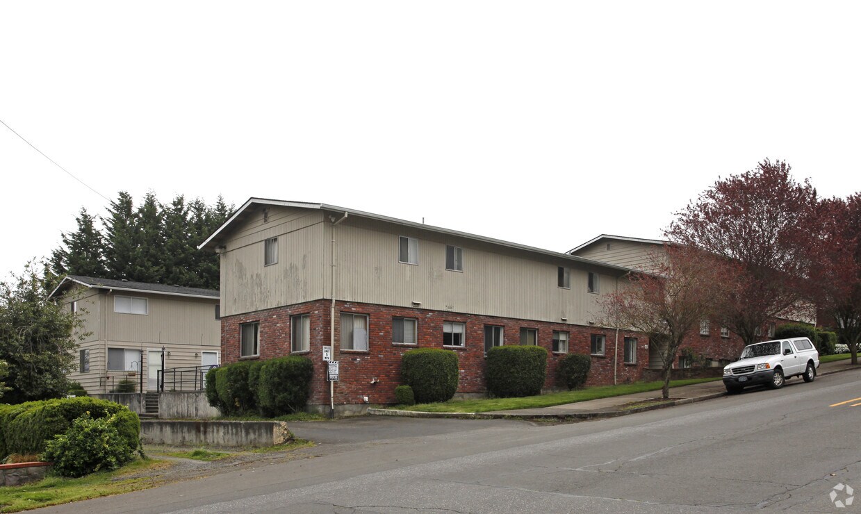 Oregon City Plaza Apartments 1507 9th St Oregon City, OR