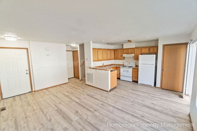 Building Photo - 1409 E Gilbert Ave