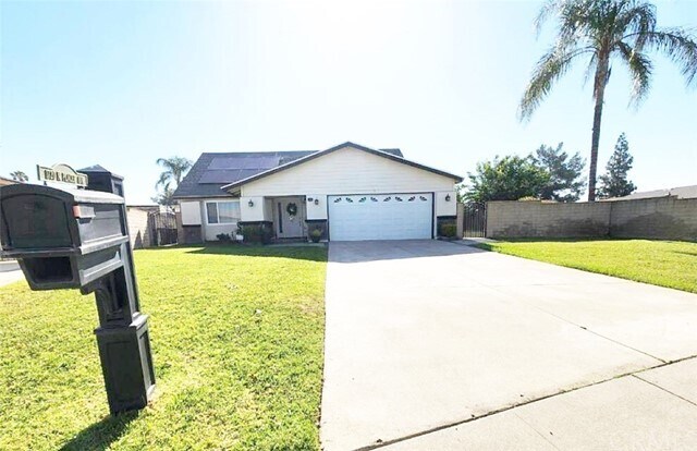 Building Photo - 1720 N Placer Ave