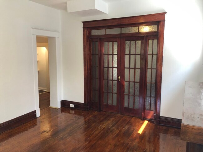 Foto del edificio - 520 S Sherman St