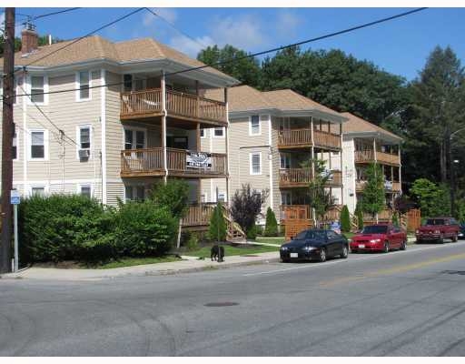 Primary Photo - 738-758 Harris Ave