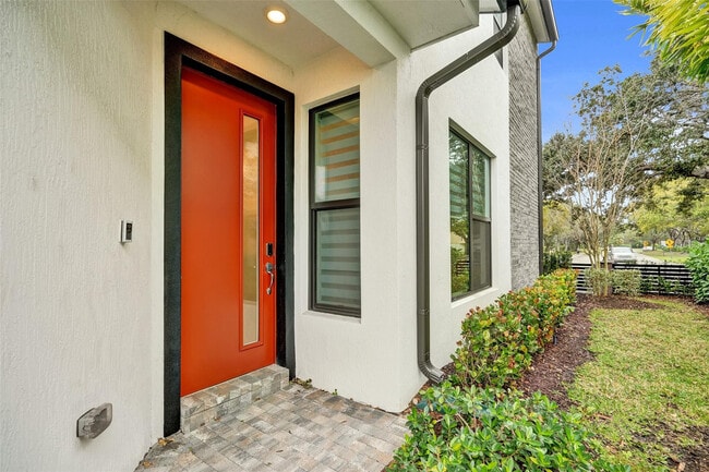 Foto del edificio - 8355 NW 7th Pl