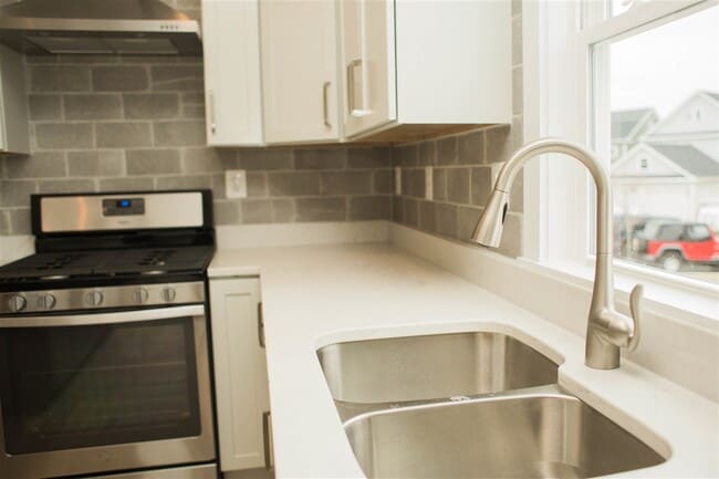 Building Photo - 514 Trailside Dr