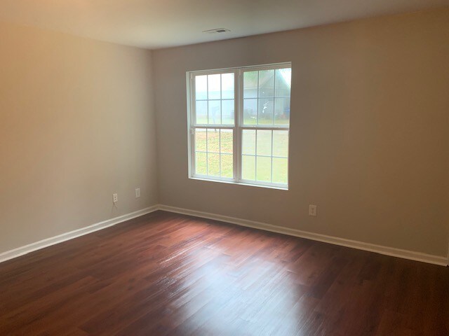 Building Photo - 824 Cumberland St