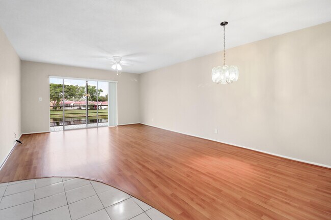 Foto del edificio - 177 Lake Evelyn Dr