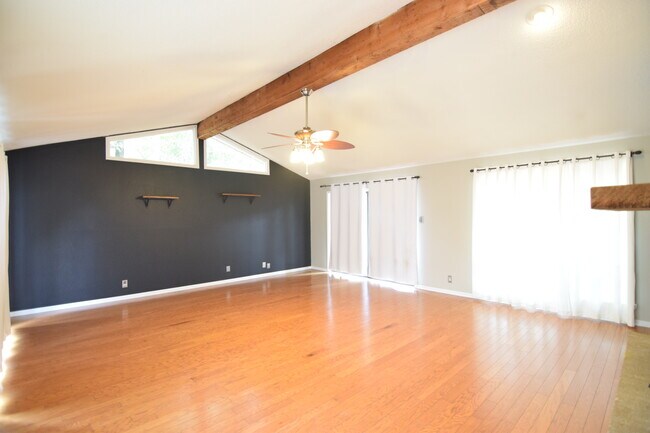 Foto del edificio - 4005 Trailwood Dr