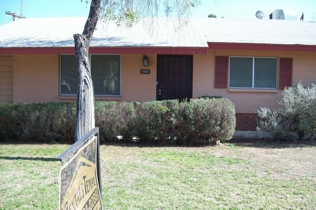 Spacious 3-Bedroom Home in Tempe - Spacious 3-Bedroom Home in Tempe