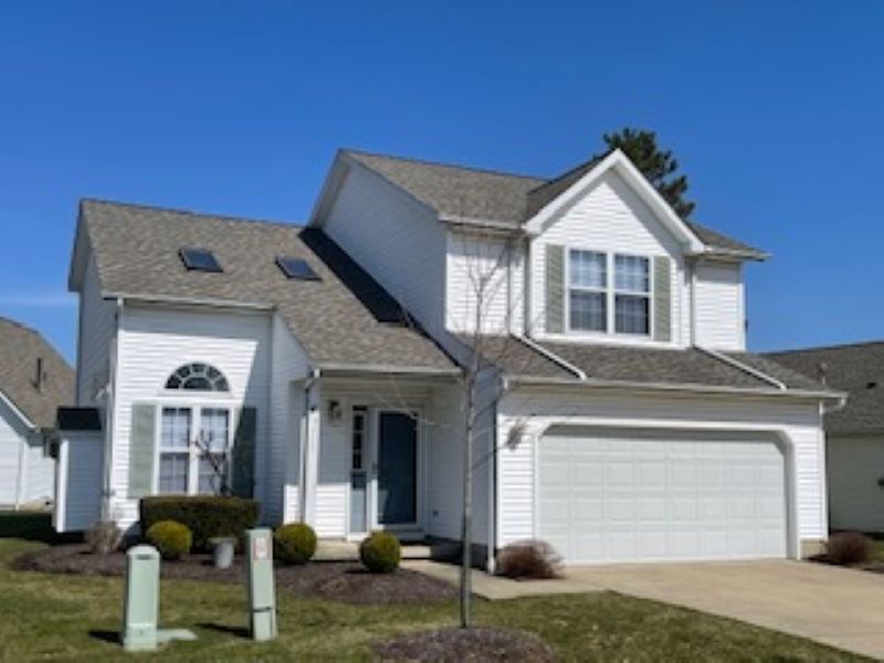Foto principal - 5307 Chaucer Dr