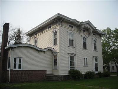 Primary Photo - 117 Mentor Ave