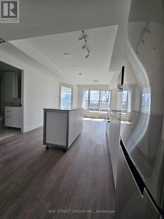 Photo du bâtiment - 8 Cedarland Dr