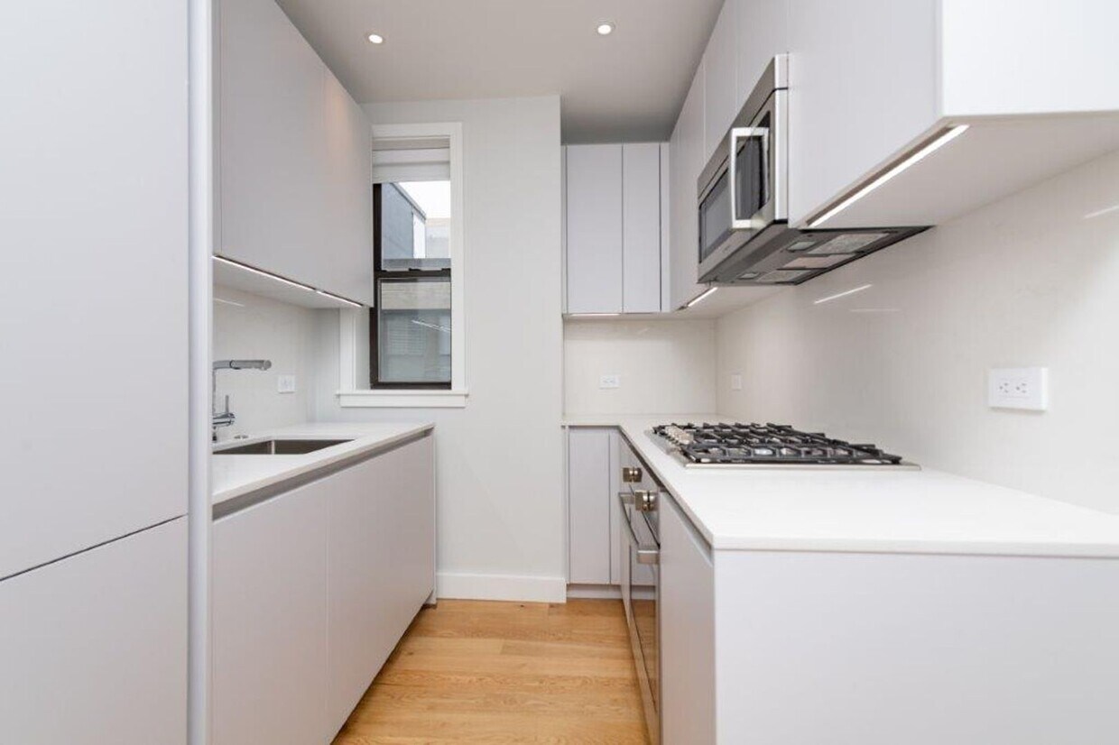 Foto del edificio - Freshly renovated: Now with 'Metal-object' in livin...