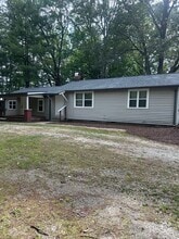 Building Photo - 1054 Perimeter Rd