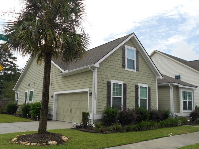 Building Photo - 2263 Show Basket Way