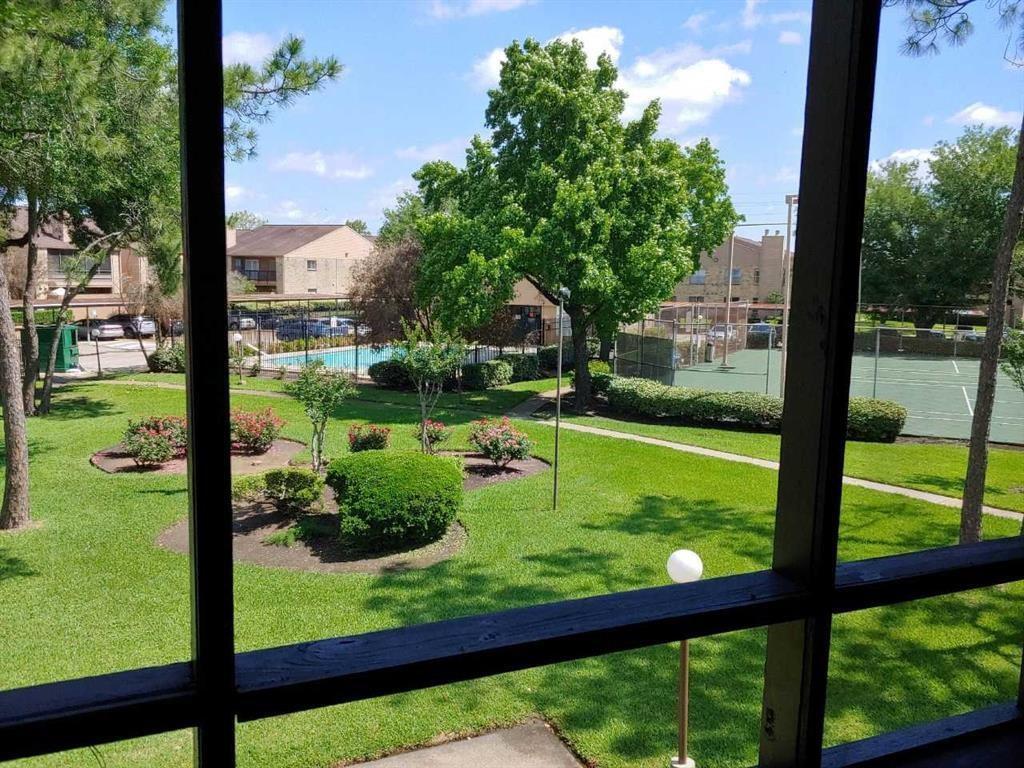 Foto principal - 10555 Turtlewood Ct