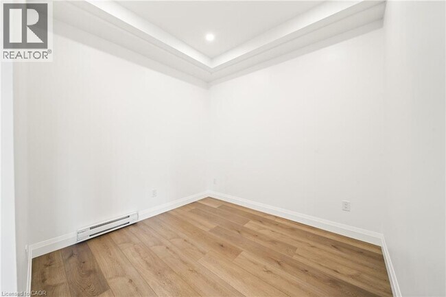 Building Photo - 153 Main St E