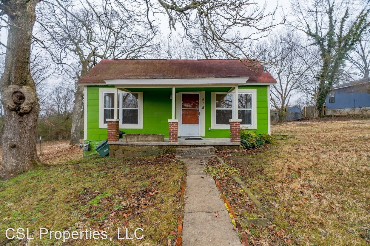 Primary Photo - 2 br, 1 bath House - 415 S Church St