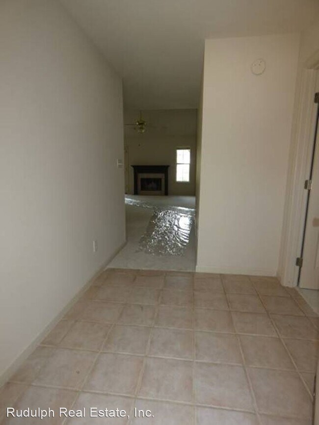 Building Photo - 3 br, 2 bath House - 8017 Rockhampton Circle