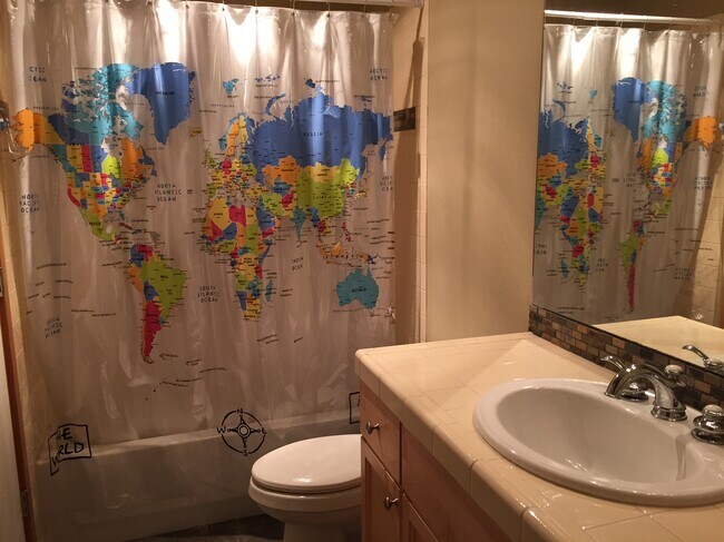 Baño 1 - 320 25th Ave S