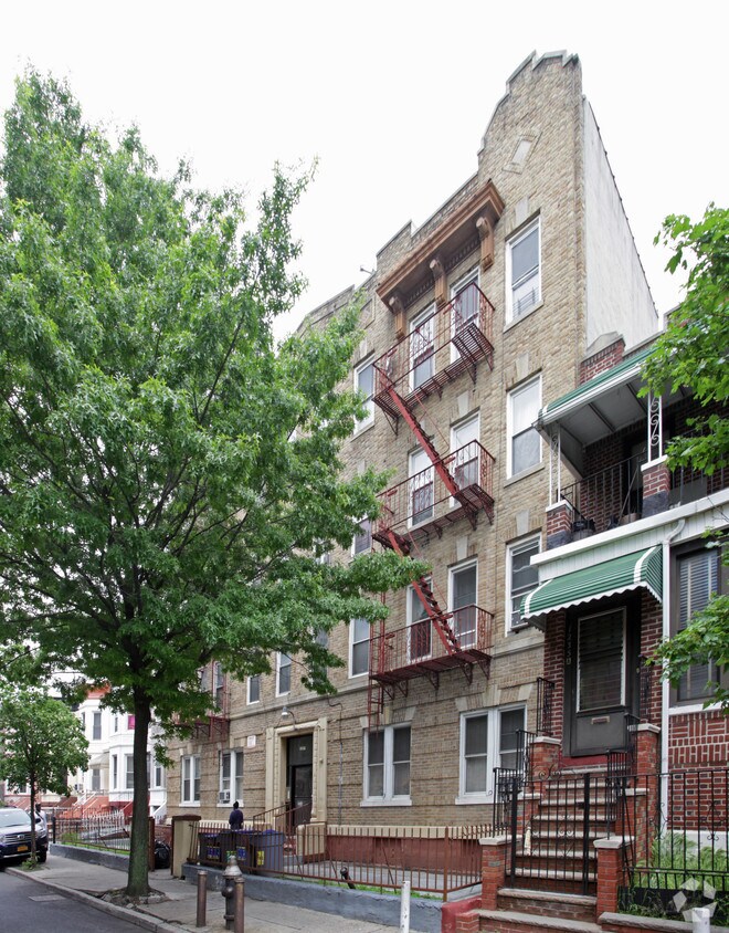 Building Photo - 1231 Lincoln Pl
