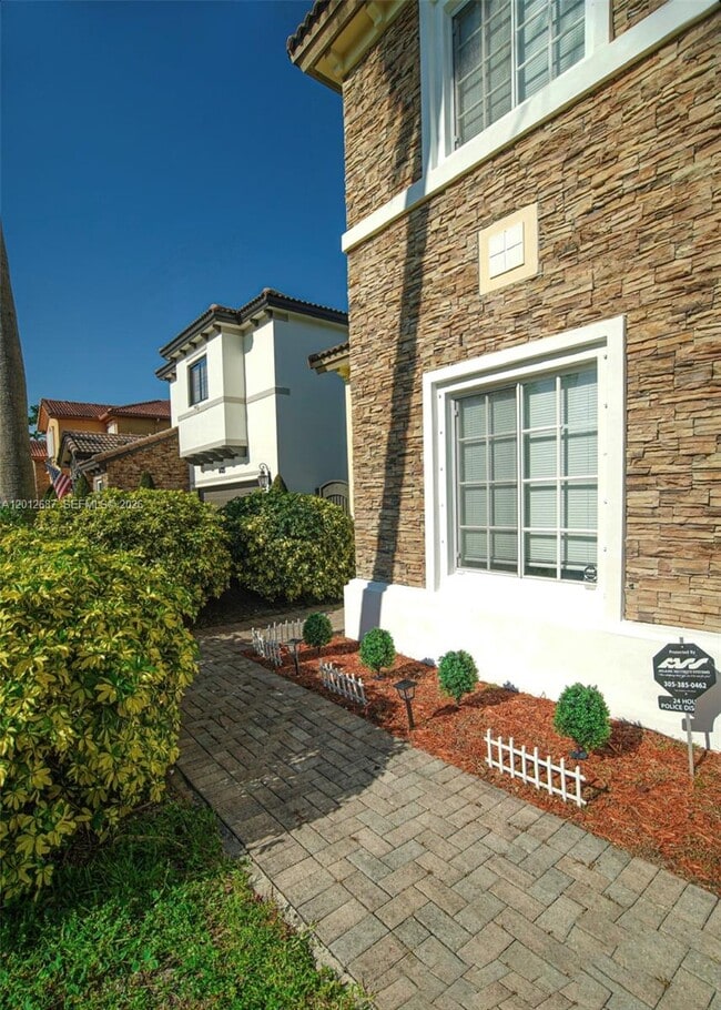 Foto del edificio - 1751 SW 154th Path
