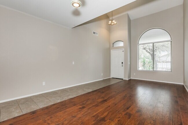 Building Photo - 9913 E Emelita Ave