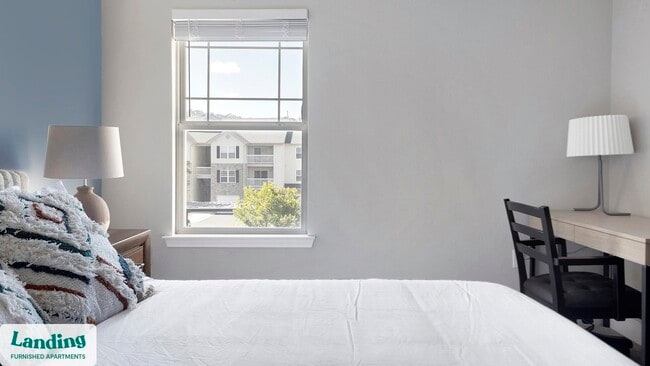 Building Photo - 400 Legends Terrace Dr