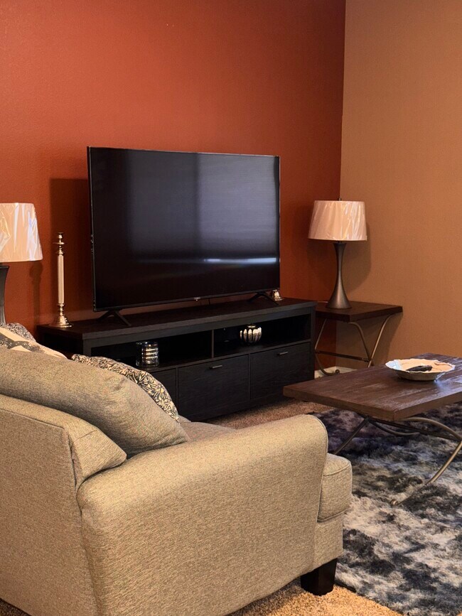 Foto del edificio - 4936 Semifonte Dr